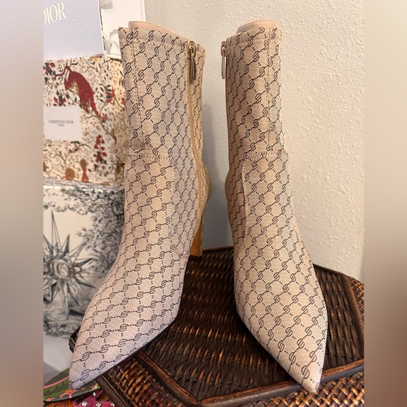 Tapestry Ankle Block Heel Boots (Franco Sarto) New Never Worn 💃EU 39 US 8.5M - Picture 2 of 9